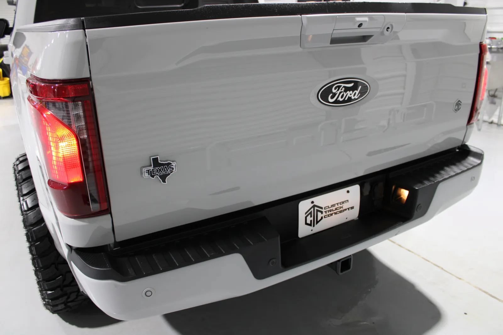 Used 2024 Ford F150 XLT w/ Equipment Group 302A MID AWD/4WD image 15