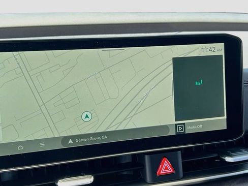 New 2026 Kia Carnival EX FWD image 13