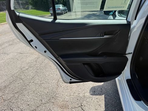 Used 2025 Toyota Camry LE FWD image 31