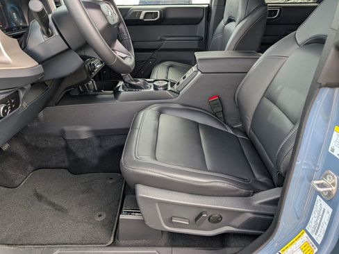 New 2025 Ford Bronco Outer Banks AWD/4WD image 8