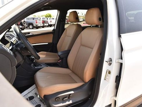 Used 2023 Volkswagen Tiguan SE FWD image 18