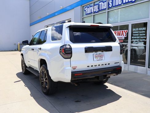 Used 2026 Toyota 4Runner Platinum AWD/4WD image 8