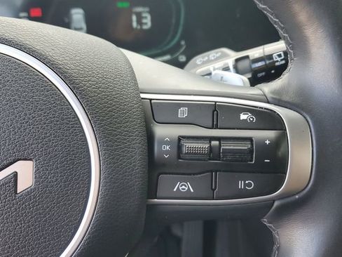Certified 2023 Kia Sportage EX AWD/4WD image 23
