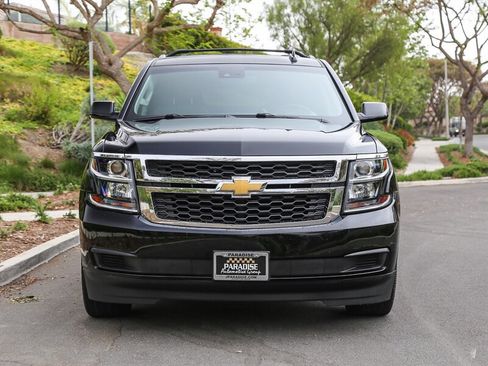 Used 2018 Chevrolet Tahoe LT image 2