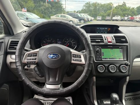 Used 2014 Subaru Forester 2.5i Touring AWD/4WD image 36