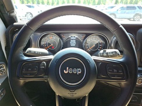 Used 2021 Jeep Wrangler Unlimited Sport AWD/4WD image 19