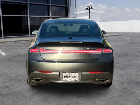 Used 2017 Lincoln MKZ Select image 3