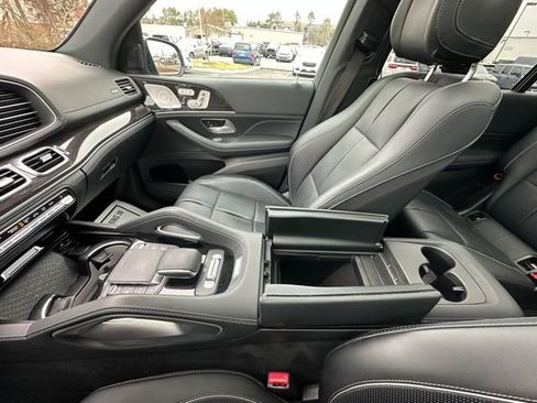 Used 2022 Mercedes-Benz GLS 580 4MATIC image 25