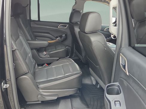 Used 2017 GMC Yukon XL Denali w/ Open Road Package AWD/4WD image 15