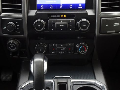 Used 2020 Ford F150 XLT w/ Equipment Group 302A Luxury image 17