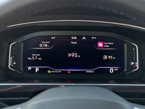 Used 2022 Volkswagen Tiguan SEL R-Line image 17