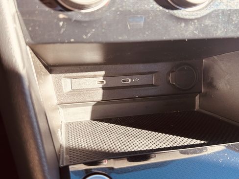 Used 2025 Volkswagen Taos S image 16