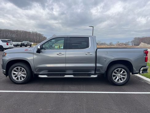 Used 2022 Chevrolet Silverado 1500 LTZ w/ LTZ Premium Package image 2