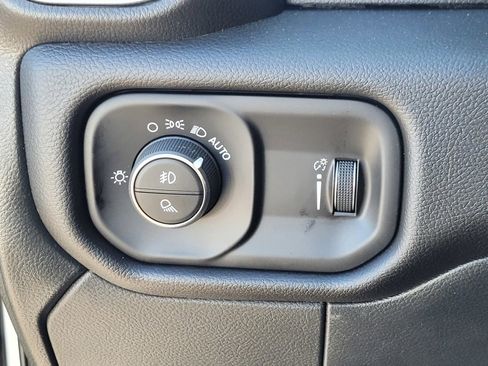 New 2026 RAM 2500 Big Horn AWD/4WD image 24