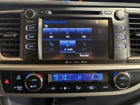 Certified 2019 Toyota Highlander Plus image 20