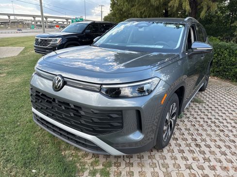 New 2025 Volkswagen Tiguan S image 7