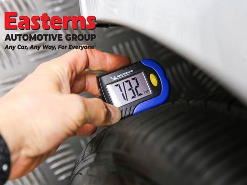 Used 2022 Tesla Model 3 Performance image 25