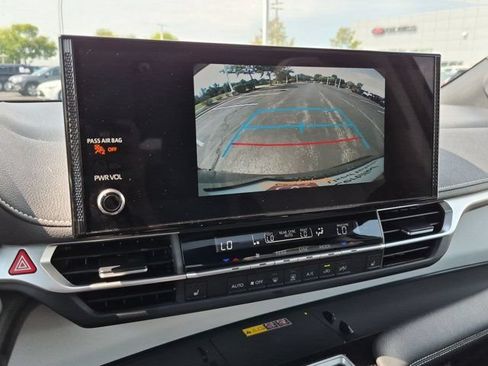 Certified 2025 Toyota Sienna XSE AWD/4WD image 14