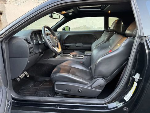 Used 2013 Dodge Challenger SRT8 w/ Harman Kardon Audio Group image 11