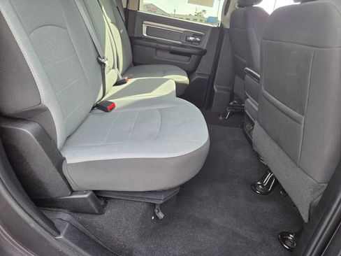 Used 2023 RAM 1500 Classic SLT AWD/4WD image 23