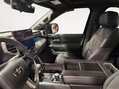 Used 2023 Toyota Tundra Platinum AWD/4WD image 10