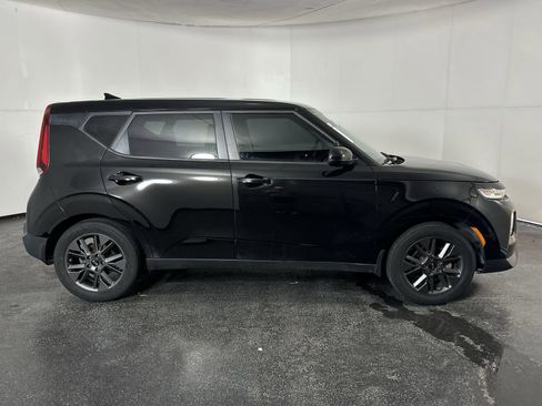 Used 2020 Kia Soul EX image 9