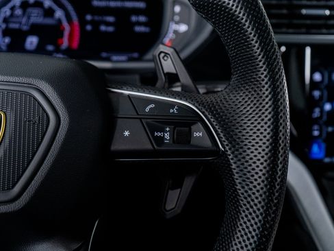 Used 2021 Lamborghini Urus image 45