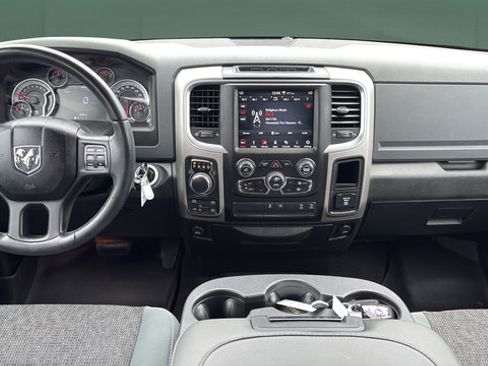 Used 2019 RAM 1500 Big Horn AWD/4WD image 24