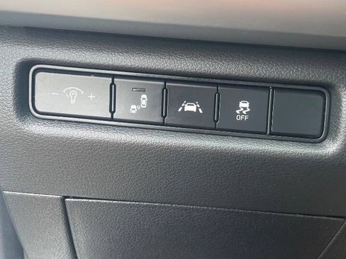 Used 2021 Kia Telluride LX AWD/4WD image 22