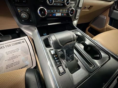 Used 2022 Ford F150 Lariat image 15