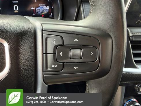 Used 2024 GMC Yukon XL SLT image 26