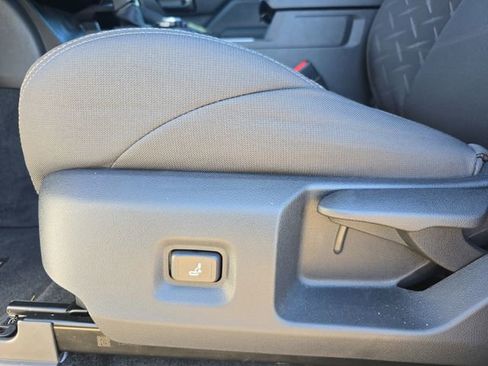 Used 2025 Toyota Tacoma SR5 image 27