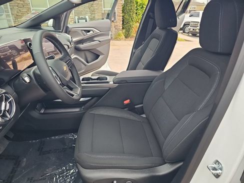 New 2026 Chevrolet Equinox EV LT w/ Comfort Package FWD image 14