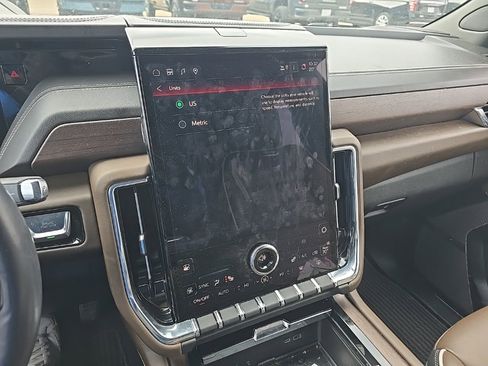 Used 2025 GMC Yukon XL Denali Ultimate image 23