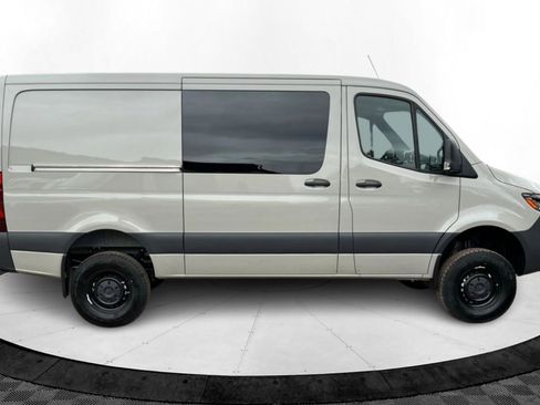 New 2025 Mercedes-Benz Sprinter 2500 image 6