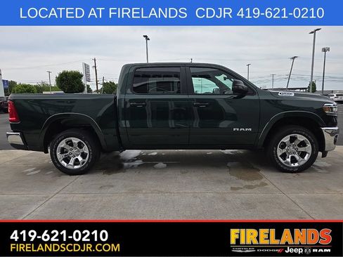New 2026 RAM 1500 4x4 Crew Cab image 2