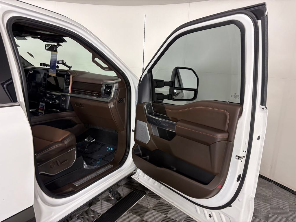 Certified 2025 Ford F250 King Ranch AWD/4WD image 61