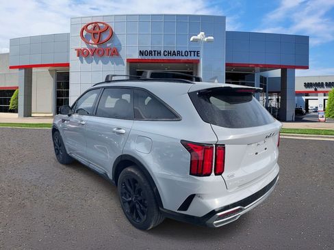 Used 2023 Kia Sorento SX image 8