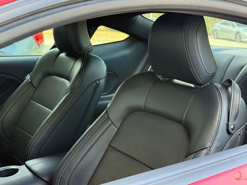 Used 2024 Ford Mustang GT Premium image 18