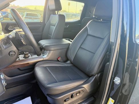 Used 2025 GMC Sierra 1500 SLT w/ SLT Premium Plus Package image 11