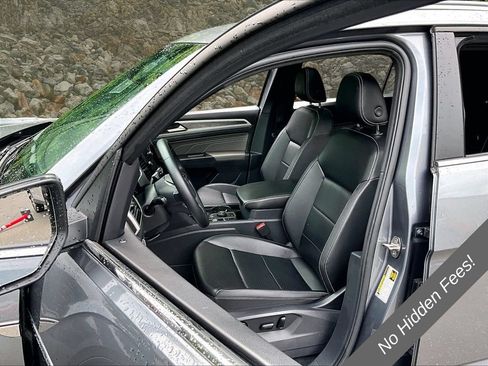 Used 2022 Volkswagen Atlas Cross Sport SE AWD/4WD image 23