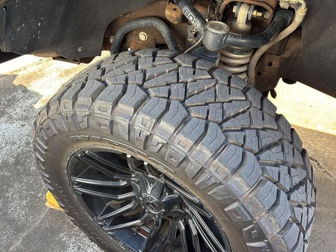 Used 2024 GMC Sierra 2500 Denali Ultimate image 10