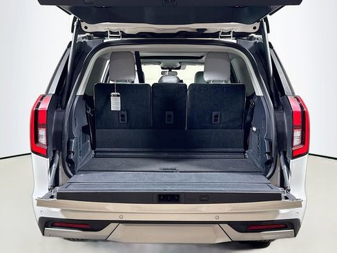 Used 2025 Ford Expedition Platinum image 26