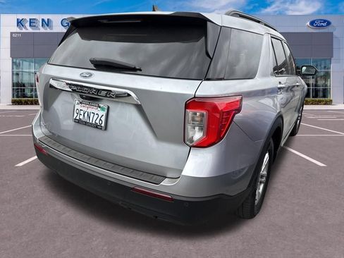 Used 2022 Ford Explorer XLT RWD image 4