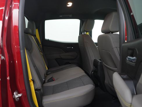 Used 2024 Chevrolet Colorado ZR2 w/ Technology Package AWD/4WD image 13