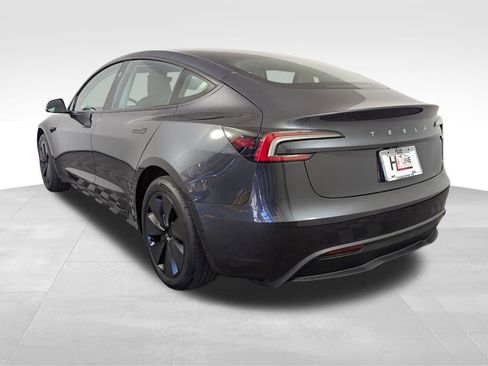 Used 2024 Tesla Model 3 Standard Range image 17
