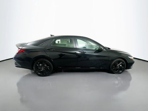 Certified 2023 Hyundai Elantra SEL w/ Convenience Package image 4