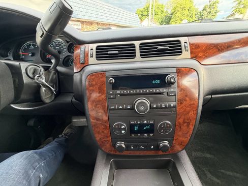 Used 2013 Chevrolet Tahoe LT AWD/4WD image 60