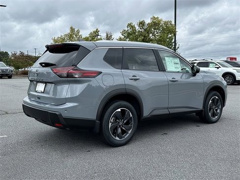 New 2026 Nissan Rogue SV image 8