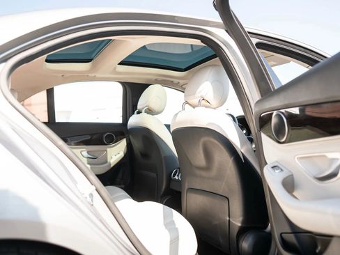 Used 2015 Mercedes-Benz C 300 Sedan image 20